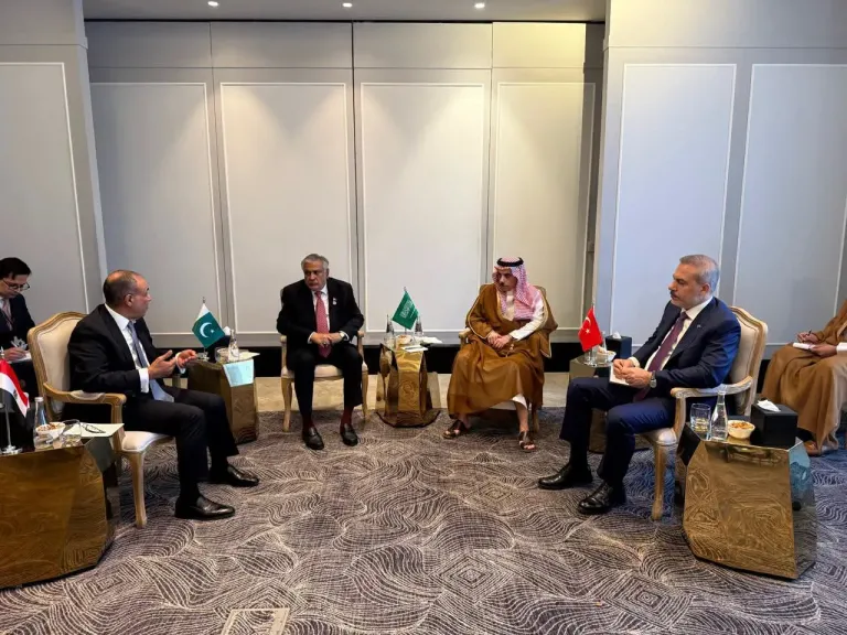 وزير الخارجية يشارك في الاجتماع الخامس للأطراف الإقليمية الأربعة لبحث مستجدات الأوضاع الإقليمية وجهود خفض التصعيد