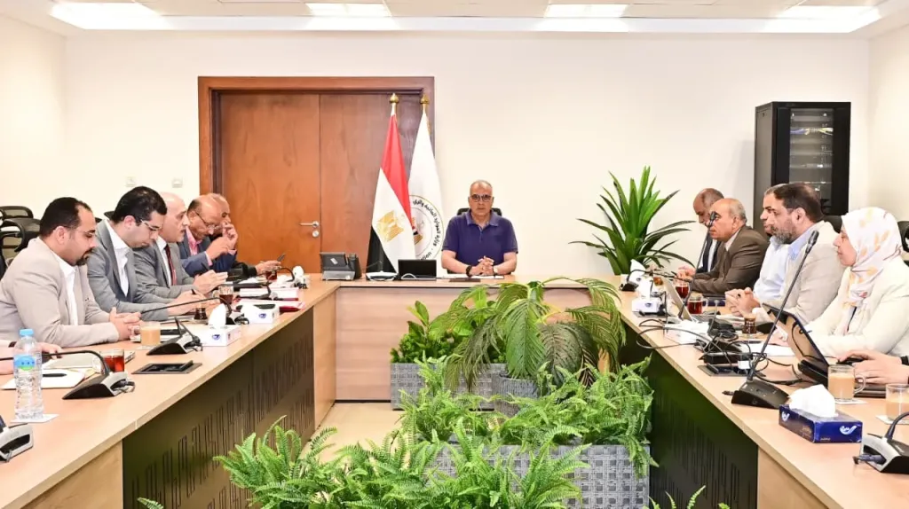 د سويلم يبحث الإعداد لإطلاق المرحلة الثانية من ”برنامج البحوث التطبيقية بين مصر وهولندا” Water-JCAR