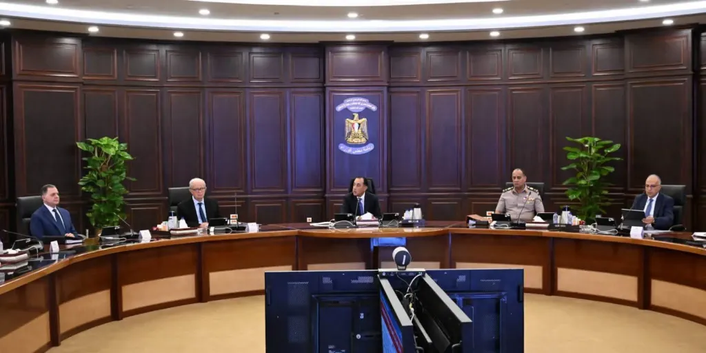 مدبولي: لدينا مخزون سلعي يكفي لتلبية احتياجات الاستهلاك المحلي لفترات آمنة تصل في بعض السلع إلى عام كامل