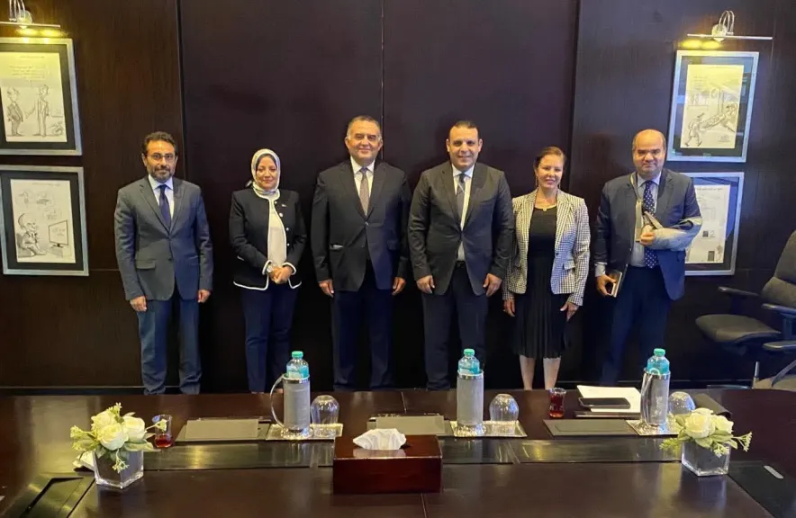 رئيس البورصة يبحث مع رئيس جهاز التمثيل التجاري تعزيز التعاون لدعم الترويج لسوق المال المصري بالأسواق