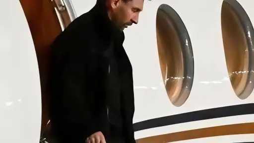 ميسي يصل الأرجنتين لتوديع والده خورخي ميسي وتلقي العزاء