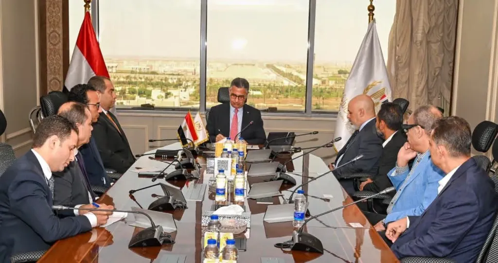 وزير التموين: استمرار التنسيق مع شعبة الذهب ومصلحة دمغ المصوغات والموازين لتعزيز انضباط الأسواق وحماية حقوق المستهلكين