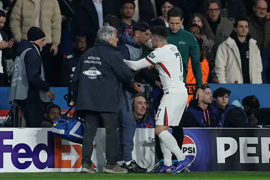 أرسنال يراقب بيدرو نيتو.. وتشيلسي يحدد سعر رحيله