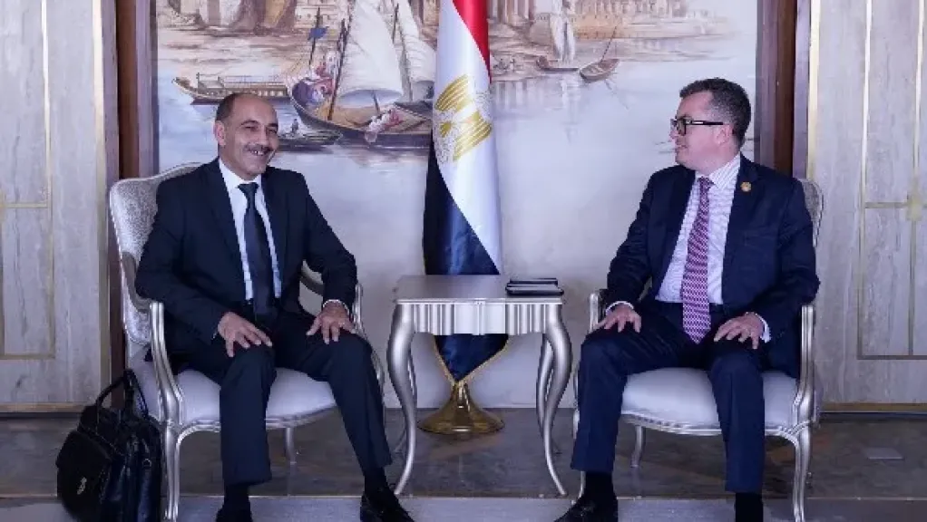 وزير التخطيط يبحث مع الرئيس التنفيذي لوكالة الفضاء المصرية توظيف تكنولوجيا الفضاء لدعم التنمية
