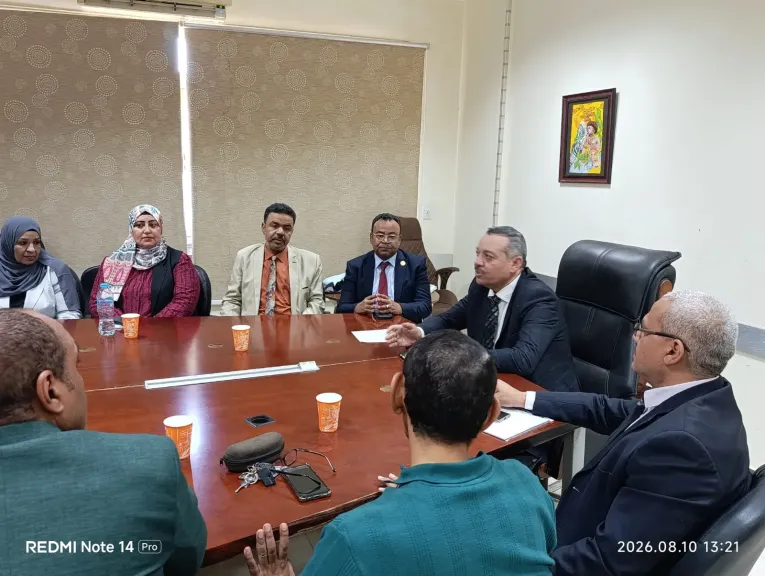 جامعة أسوان تُعد كوادرها القيادية للمستقبل.. دورة لتأهيل المرشحين لشغل منصب عميد كلية بالتعاون مع معهد  القادة