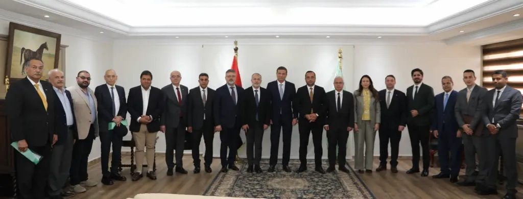 وزير الزراعة يلتقي وفداً من رجال الأعمال الأتراك  لبحث فرص الاستثمار الشامل بالقطاع الزراعي والداجني