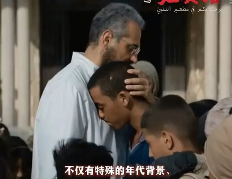 فاروق محمد يخطف الأنظار في السينما العالمية بشخصية «جمال» في الفيلم الصيني «Welcome to Dragon Restaurant»