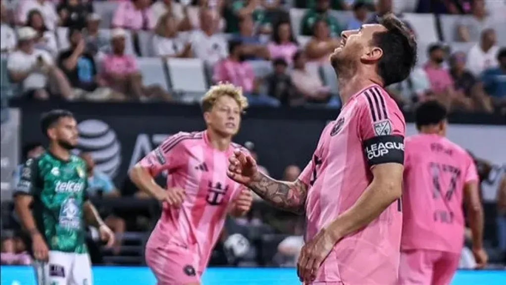 في ليلة عودة ميسي بعد وفاة والده.. إنتر ميامي يودع كأس الدوريات أمام ليون