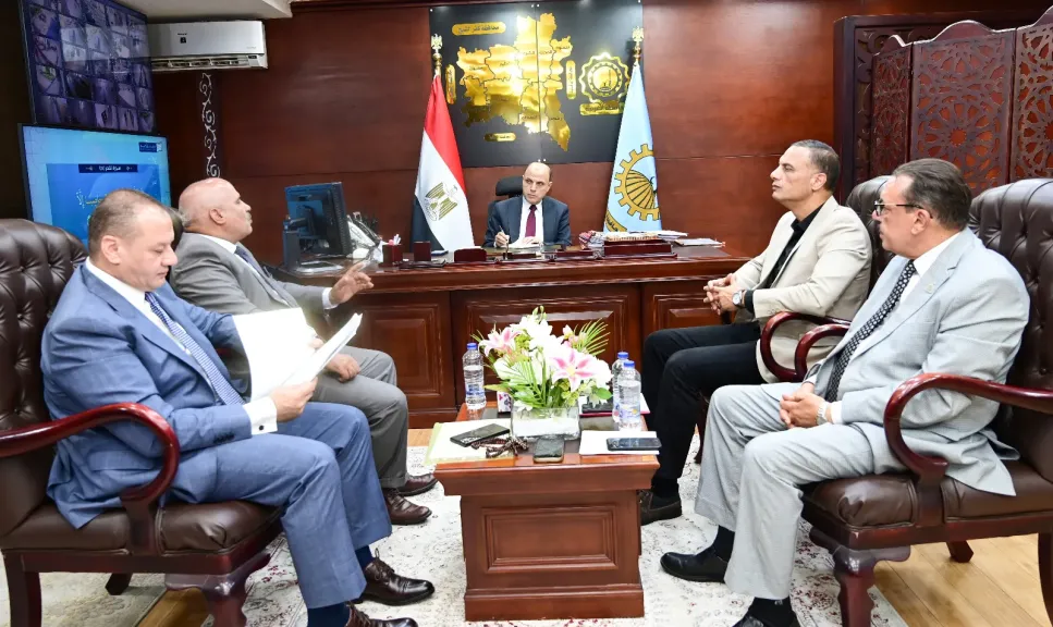 محافظ الغربية يلتقي أعضاء مجلسي النواب والشيوخ لبحث مشكلات الدوائر