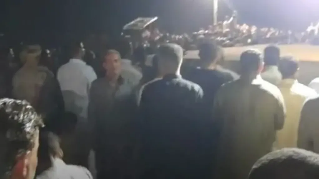 في مشهد مؤلم.. تشييع جثامين 3 ضحايا لقوا مصرعهم داخل بيارة صرف صحي بالشرقية