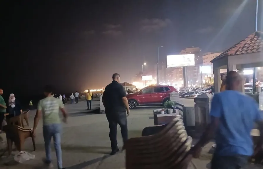 تنفيذًا لتوجيهات محافظ الإسكندرية.. حملة مكبرة لإزالة الإشغالات بطريق الكورنيش بمنطقة كامب شيزار