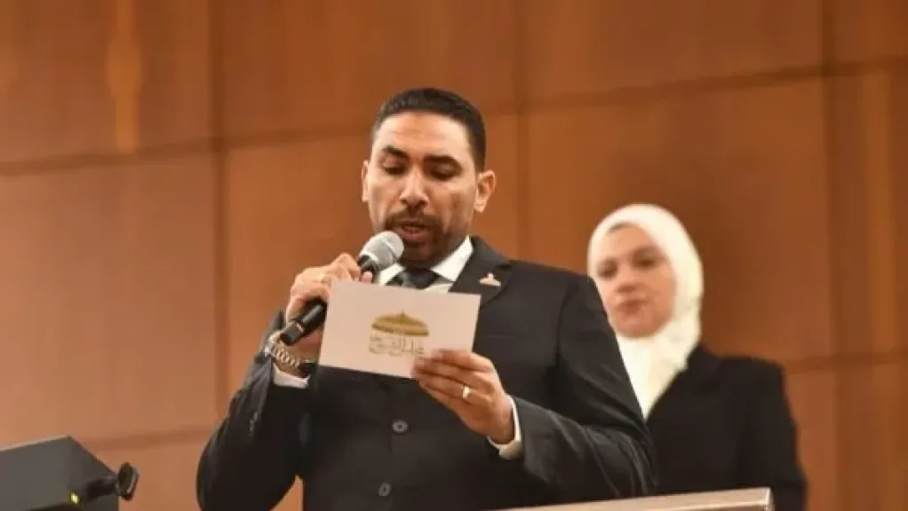 خريجون بلا تكليف.. برلماني يطالب بحل عاجل لأزمة نقص الأطباء