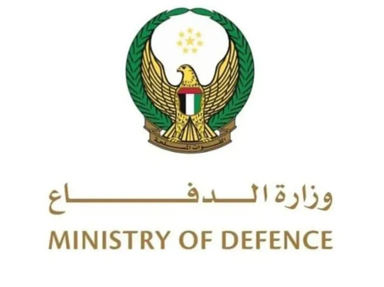 الإمارات: رصدنا تهديدا صاروخيا.. وندعو للبقاء في أماكن آمن