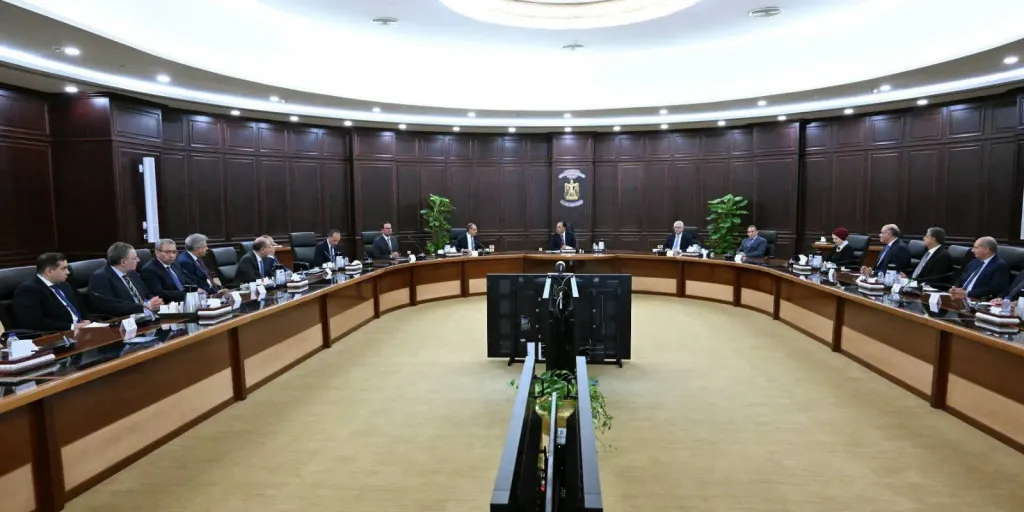 رئيس الوزراء يلتقى رؤساء البعثات الدبلوماسية المرشحين بالخارج