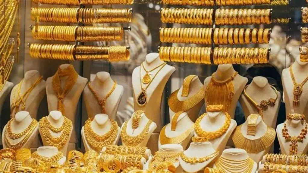 عالميا.. قفزة بسعر الذهب ليسجل أعلى مستوى في شهرين ونصف