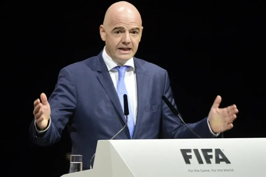 رئيس الاتحاد الويلزي يطالب برحيل إنفانتينو عن رئاسة فيفا
