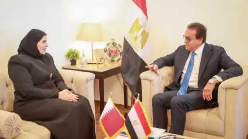 وزير الصحة يستقبل وزيرة التعاون الدولي بدولة قطر لبحث سبل دعم الأشقاء الفلسطينيين وتعزيز التعاون الصحي المشترك