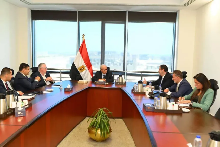 نائب رئيس الوزراء للشؤون الاقتصادية يبحث مستجدات مشروع ”برج فوربس العالمي” بالعاصمة الجديدة