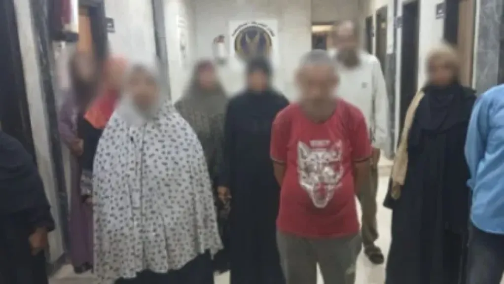 ضبط 10 أشخاص لاستغلال الأطفال في التسول وبيع السلع بطريقة إلحاحية بالقاهرة