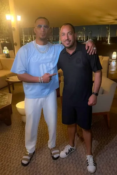 محمد رمضان يوثق نجاحاته في صيف 2026  بصورة مع محمد الدهشوري مع تحقيق حبيبي انا من غيرك 14 مليون مشاهدة في زمن قياسي