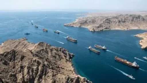 تسنيم: إيران أبلغت واشنطن شروطها بشأن هرمز عبر الوسيط الباكستاني
