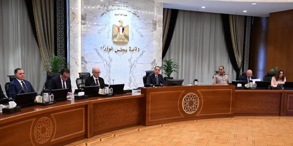 مدبولي: العمل على تنفيذ التكليفات الرئاسية في احتفالية ذكرى المولد النبوي وتوضيح الحقائق أمام المواطنين