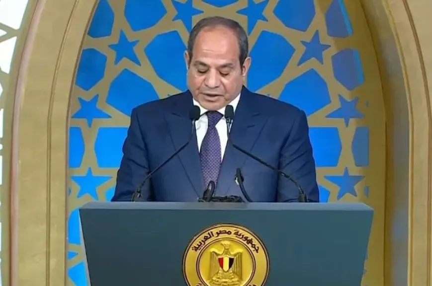 الرئيس السيسي يعلق على واقعة نصب على مواطنين بـ300 مليون جنيه: إحنا لسه متعلمناش!