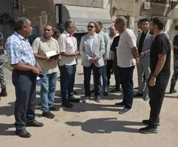 محافظ بورسعيد يتفقد بدء أعمال تطوير 48 عمارة سكنية بمنطقة عمر طاقة شمسية في حي الزهور