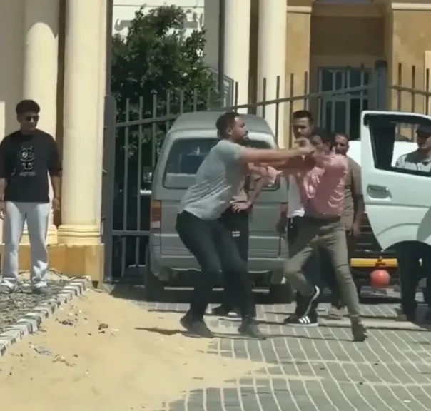 جامعة شرق بورسعيد تكشف تفاصيل فيديو اعتداء الأمن على طالب أمام البوابات