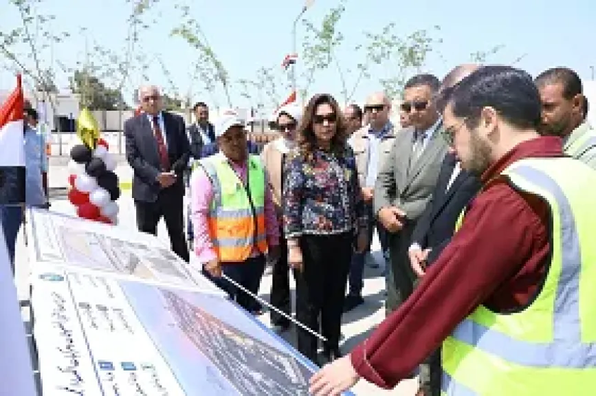 وزيرة التنمية المحلية ومحافظ القليوبية يفتتحان وحدة احتجاز المضبوطات ومركبات التكهين في الخانكة