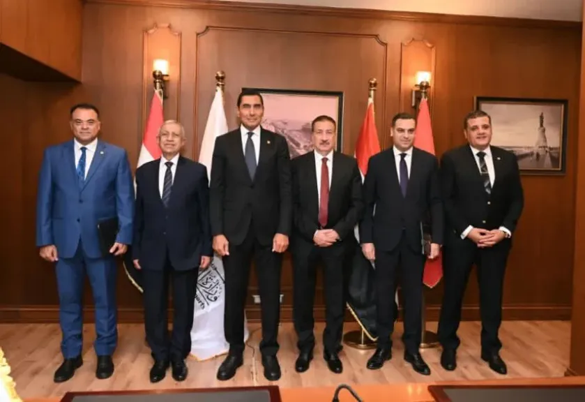 توقيع بروتوكول تعاون لتعظيم الاستفادة من الأراضي غير المستغلة بمراكز الشباب والمنشآت الرياضية في بورسعيد