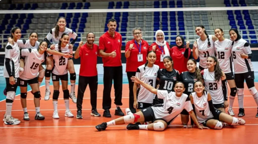 وزير الرياضة يهنئ منتخب مصر للناشئات للكرة الطائرة بالتتويج بالبطولة العربية