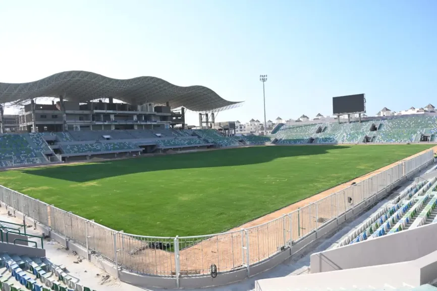 وزير الرياضة ومحافظ بورسعيد يتفقدان استاد المصري ويوجهان بسرعة الانتهاء وفق الجداول الزمنية