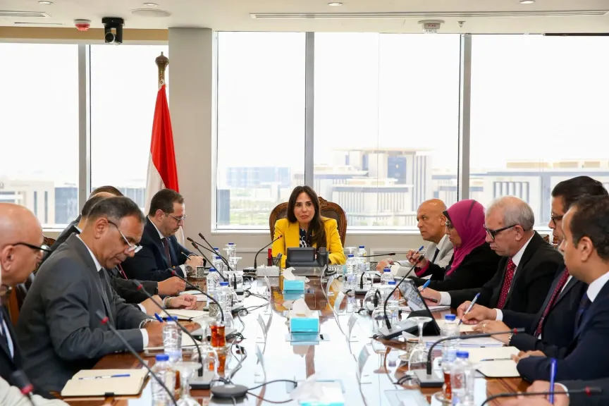 وزيرة الإسكان تعقد اجتماعًا موسعًا مع نواب رئيس هيئة المجتمعات العمرانية الجديدة لمتابعة ملفات العمل وأولويات المرحلة المقبلة
