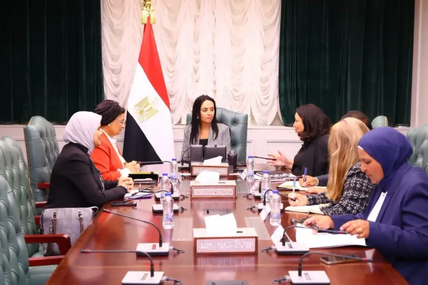 وزيرة التضامن الاجتماعي ونائبة وزير الصحة تبحثان تعزيز التعاون في مراكز تنمية وصحة الأسرة المصرية