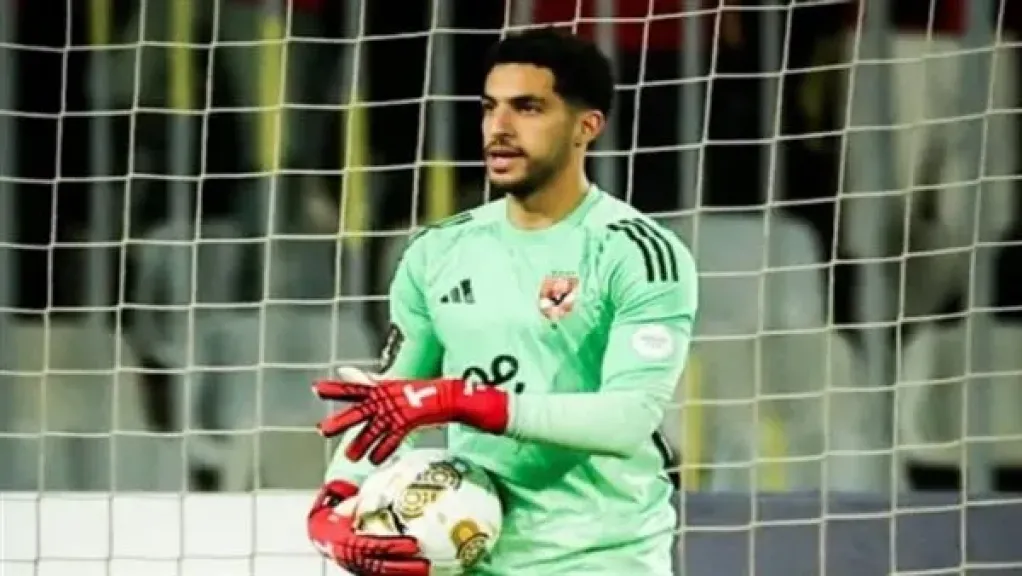 «دخل النادي وقال عايز أمضي».. أحمد شوبير يكشف كواليس تجديد عقد نجله مع الأهلي
