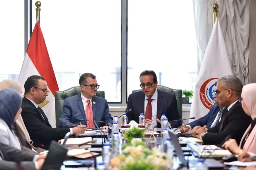 وزيرا الصحة والتخطيط يناقشان متابعة مشروعات القطاع الصحي ضمن خطة التنمية الاقتصادية والاجتماعية