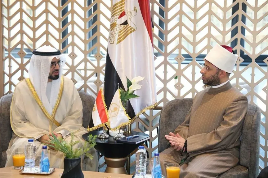 وزير الأوقاف يستقبل رئيس الهيئة العامة للشئون الإسلامية والأوقاف والزكاة بالإمارات