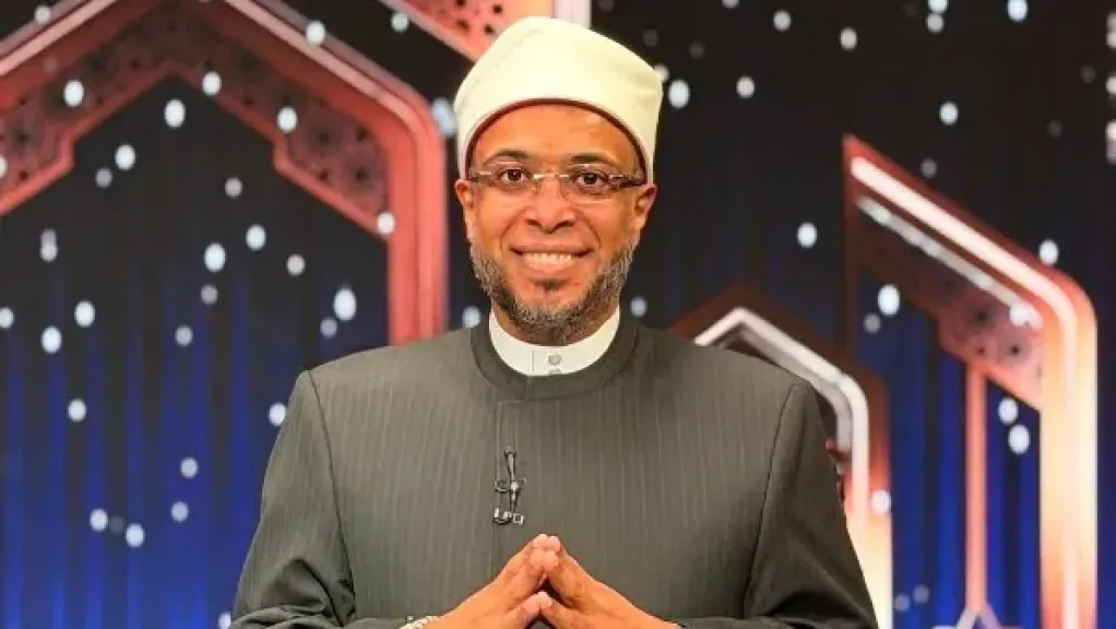 محمد أبو بكر يحذر من تحويل المساجد إلى ساحات للرقص: احترام بيوت الله وتعظيم القرآن