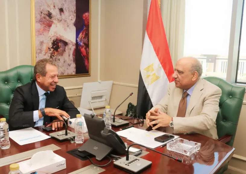 وزير الكهرباء يتابع تنفيذ مشروع رياح رأس شقير بقدرة 900 ميجاوات.. الربط على الشبكة يبدأ ديسمبر 2027