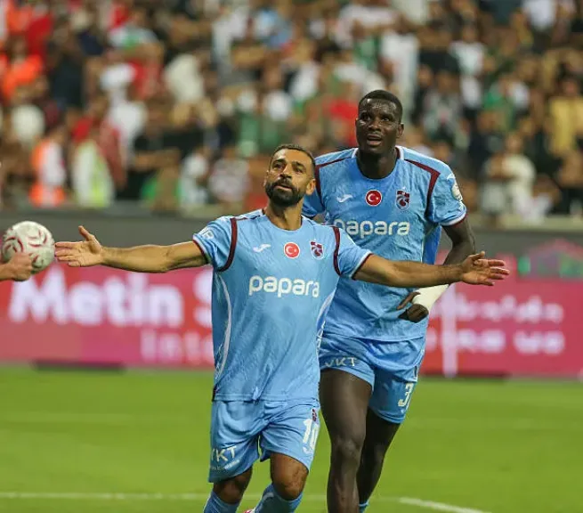 صلاح يقود طرابزون سبور لاكتساح جنتشلربيرليجي بخماسية في الدوري التركي