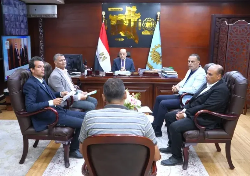 تحت شعار«صوت المواطن مسموع».. محافظ الغربية يرسّخ نهج التواصل المباشر مع المواطنين والاستجابة لمطالبهم