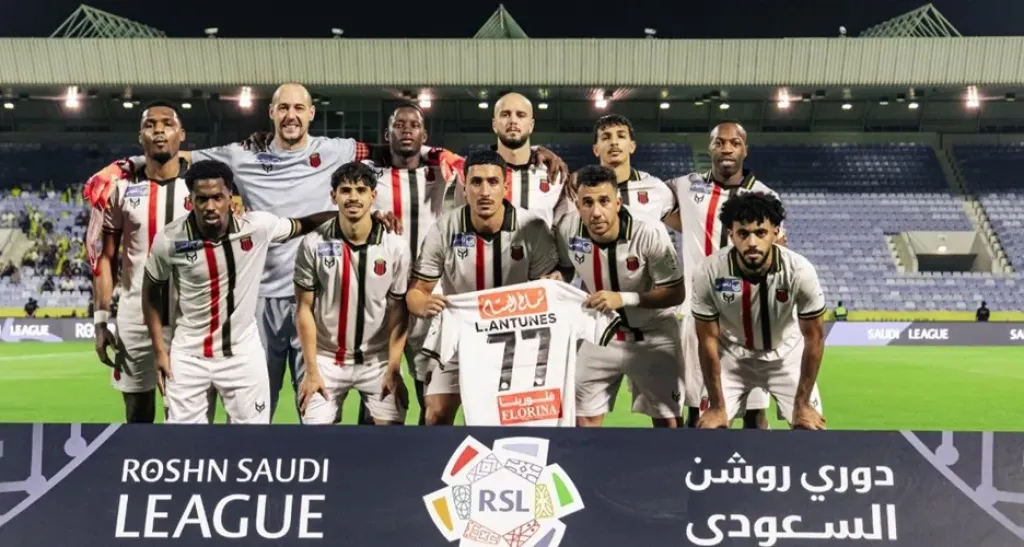 إصابة قوية لتريزيجيه.. الخليج يتعادل مع الرياض في الدوري السعودي