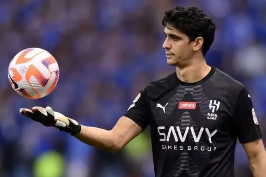 بونو يتعرض للإصابة قبل لقاء الهلال ونيوم