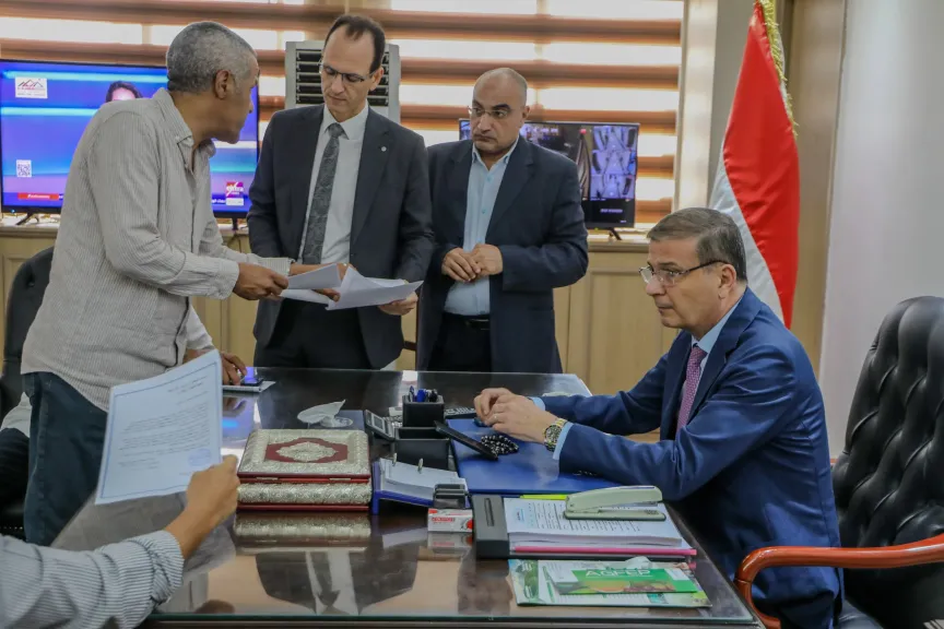 وزير الزراعة يوجه قطاعات الوزارة بالتفاعل الفوري مع طلبات نواب الشعب لتلبية احتياجات المزارعين