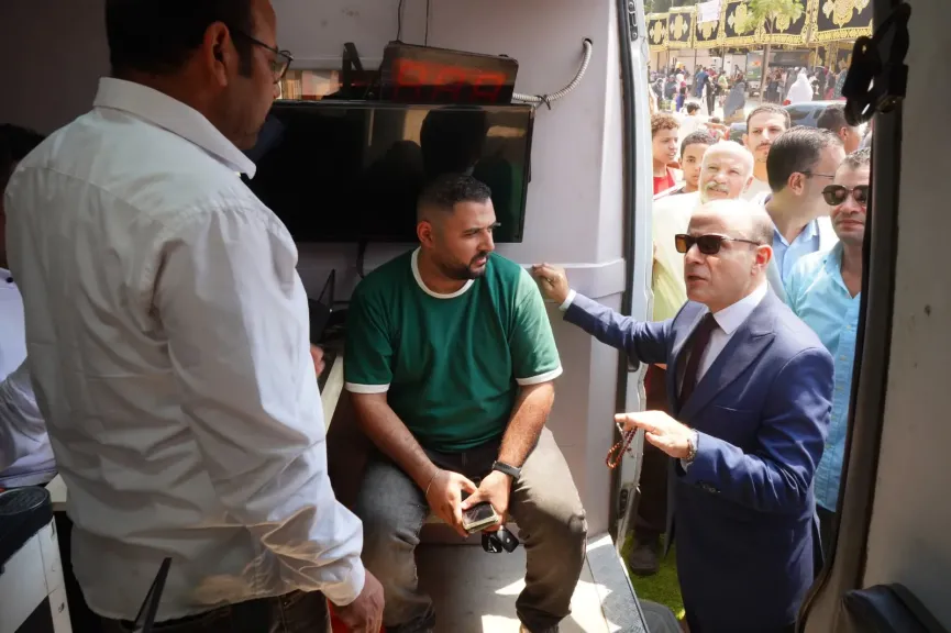 محافظ الغربية يتفقد سيارة المركز التكنولوجي المتنقل بقرية كفر ديما بمركز كفر الزيات