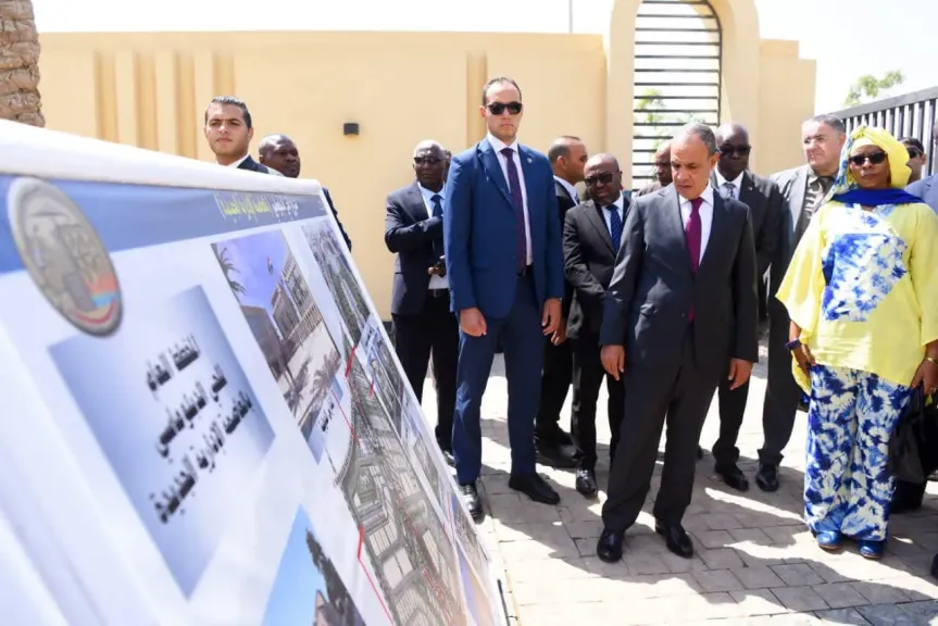 وزير الخارجية ورئيس شركة العاصمة الجديدة يصطحبان السفراء الأفارقة في جولة تفقدية بالعاصمة الجديدة