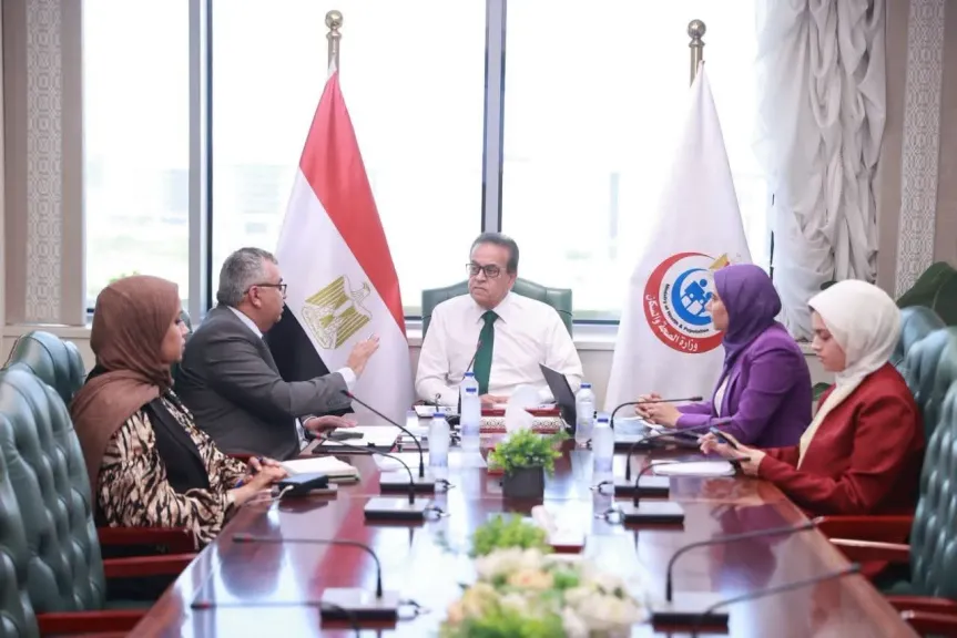 وزير الصحة يتابع مستجدات مشروعات المرحلة الأولى لمنظومة التأمين الصحي الشامل