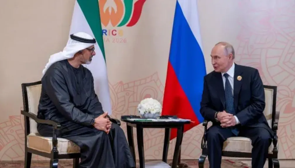 ولي عهد أبو ظبي يبحث العلاقات الإستراتيجية مع الرئيس الروسي على هامش قمة بريكس