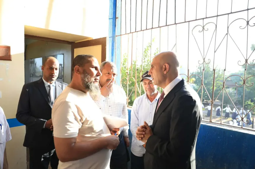وزير التعليم يتفقد عددا من مدارس محافظة كفر الشيخ ويتابع جاهزية الفصول وانتظام الطلاب
